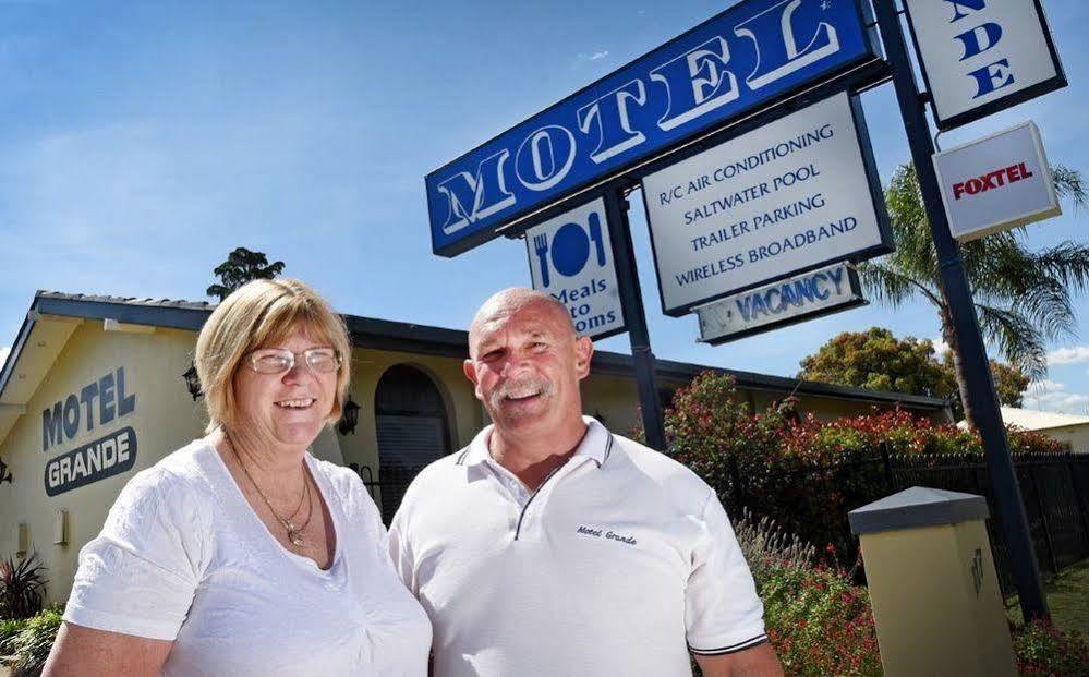 Motel Grande Tamworth Kültér fotó